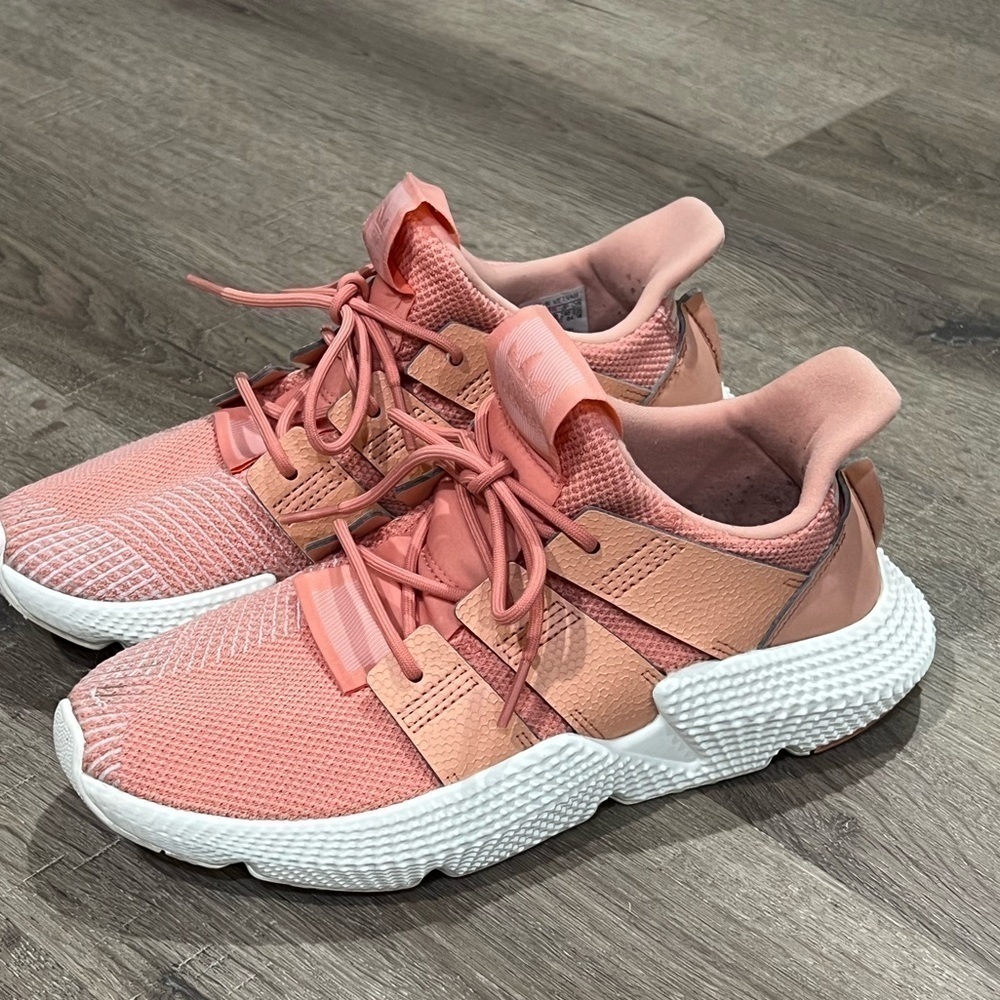 Women’s 5.5 Adidas EVM Woven Knit Pink Flyknit Tennis Sneakers EUC